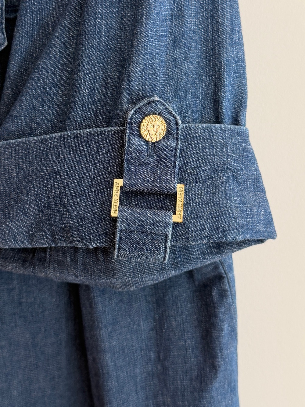 ANNE KLEIN Denim Short Sleeve Button Front Shirt V Neck Western Classic Chic - Picture 8 of 13